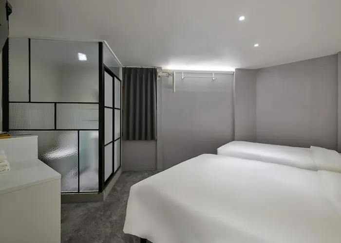 Half Rest Jongno Insa Auberge de jeunesse